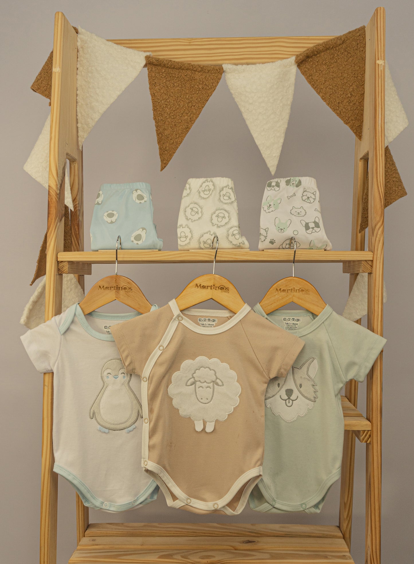 SEMANERO MADAGASCAR NIÑA - NIÑO