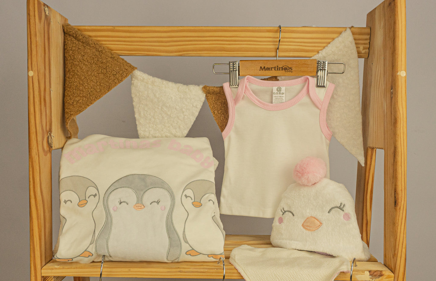 PRIMER DIA PINGUI BELLA