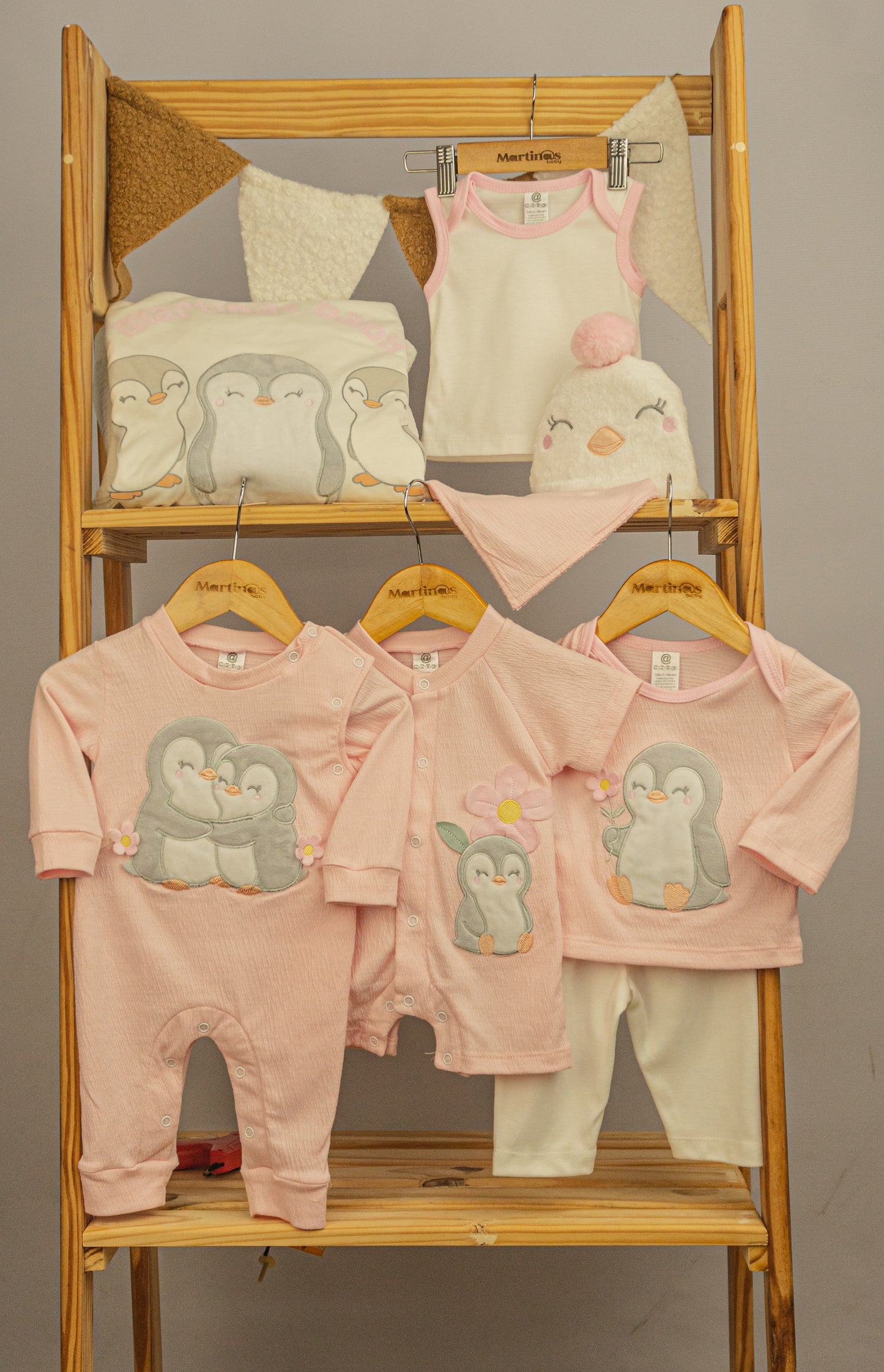 PRIMER DIA PINGUI BELLA