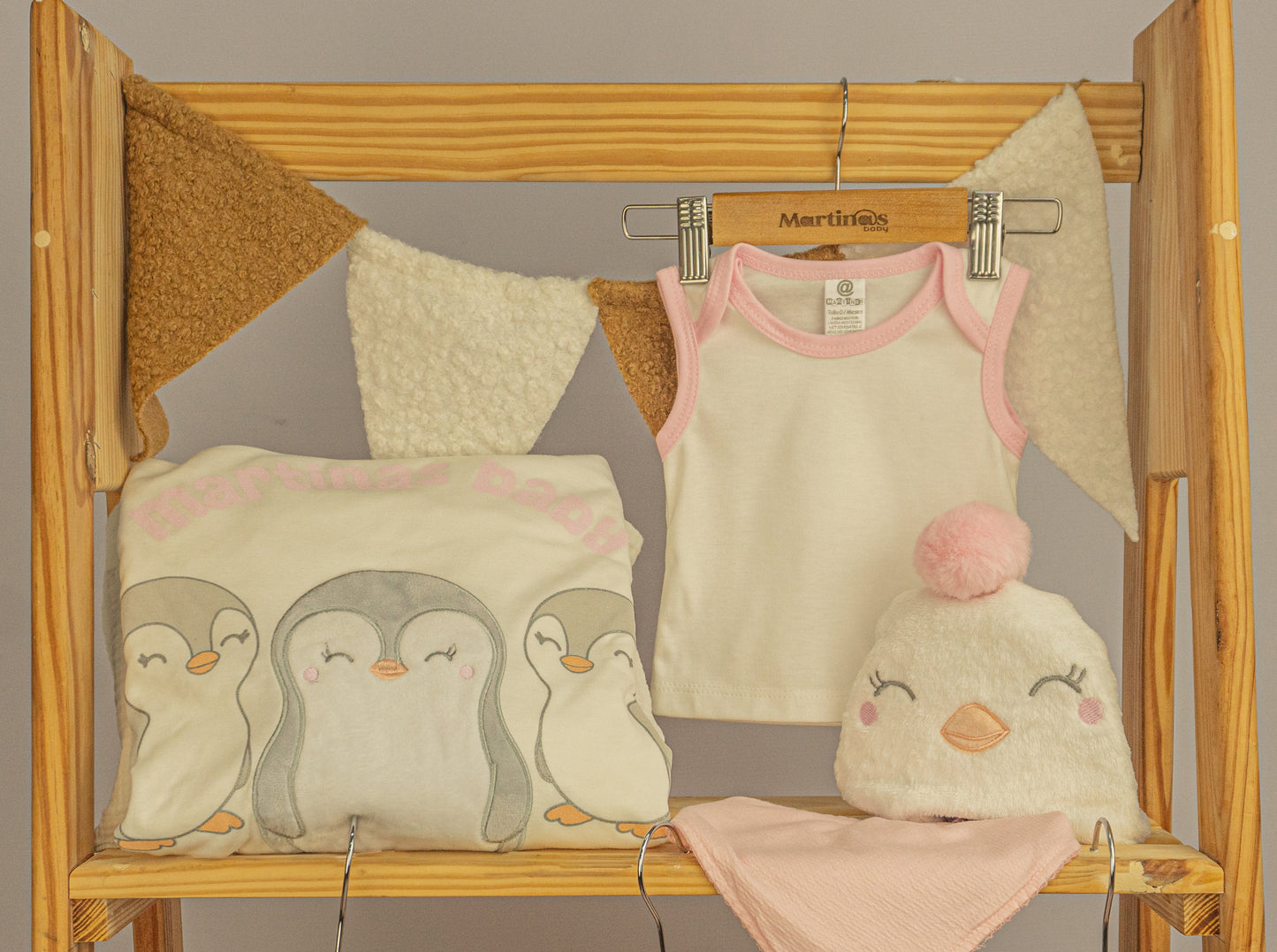 PRIMER DIA PINGUI BELLA