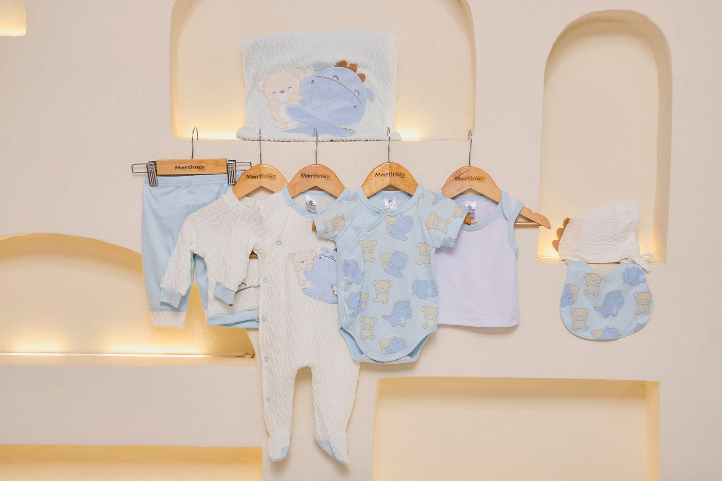 PRIMER DIA DINO BABY